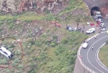 Ισπανία:-Τουριστικό-λεωφορείο-ανατράπηκε-και-έπεσε-σε-χαράδρα-στα-Κανάρια-Νησιά-–-Ένας-νεκρός-και-3-σοβαρά-τραυματίες