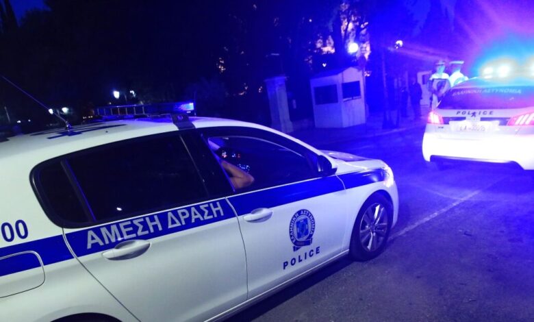 Βάρη:-Διάρρηξη-με-λεία-5.000e-και-κινηματογραφική-διαφυγή-μετά-από-πυροβολισμούς