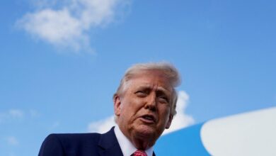 Τραμπ:-«Γεμίζουμε-τα-πολεμικά-πλοία-με-τα-ισχυρότερα-όπλα»-–-Νέες-απειλές-προς-το-Ιράν-αν-ναυαγήσουν-οι-συνομιλίες