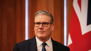 «Αγανακτισμένος»-ο-Κιρ-Στάρμερ-με-τον-Ντόναλντ-Τραμπ-και-τον-Βλαντιμίρ-Πούτιν:-Έχω-κουραστεί-να-βλέπω-τους-λογαριασμούς-να-ανεβαίνουν-από-τις-ενέργειές-τους