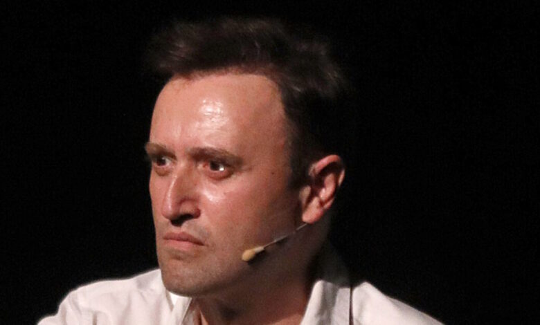 Αργύρης-Αγγέλου:-Υπήρχε-μια-υπερβολή-που-σε-«έπνιγε»,-μας-έπαιρναν-τηλέφωνο-στις-03:00-το-βράδυ