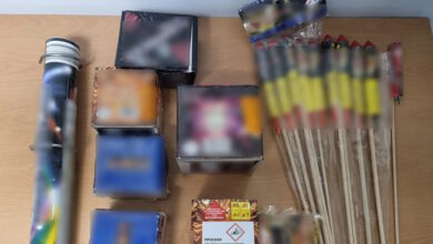 Ελευσίνα:-Συνελήφθη-44χρονος-που-είχε-στην-κατοχή-του-639-κροτίδες-–-Τον-έπιασαν-όταν-πήγε-να-ενεργοποιήσει-μία