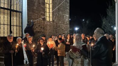 Πάσχα-στη-Μεσοχώρα:-Πλήθος-κόσμου-σε-Επιτάφιο-και-Ανάσταση