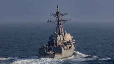 Στενά-του-Ορμούζ:-Βίντεο-ντοκουμέντο-από-τις-απειλές-του-Ιράν-σε-αμερικανικό-αντιτορπιλικό-–-«Αλλάξτε-πορεία,-θα-ανοίξουμε-πυρ»