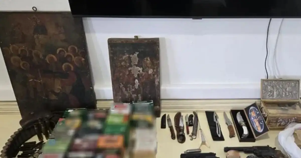 Ηράκλειο:-Βρέθηκε-οπλοστάσιο-στο-σπίτι-60χρονου-μετά-από-έρευνα-για-ενδοοικογενειακή-βία