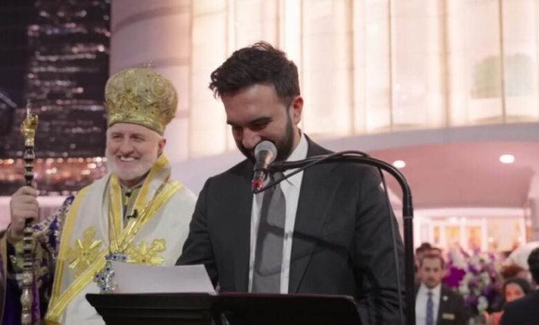 Νέα-Υόρκη:-Η-ευχή-του-Ζοράν-Μαμντάνι-στα-ελληνικά-για-«Καλή-Ανάσταση»-και-το-«ουάου»-του-Αρχιεπισκόπου-Αμερικής-Ελπιδοφόρου