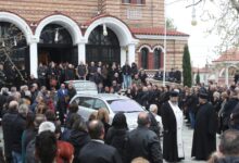 Κηδεία-Στέφανου-Μπορμπόκη:-Συγκίνηση-στο-τελευταίο-«αντίο»-στον-παλαίμαχο-ποδοσφαιριστή