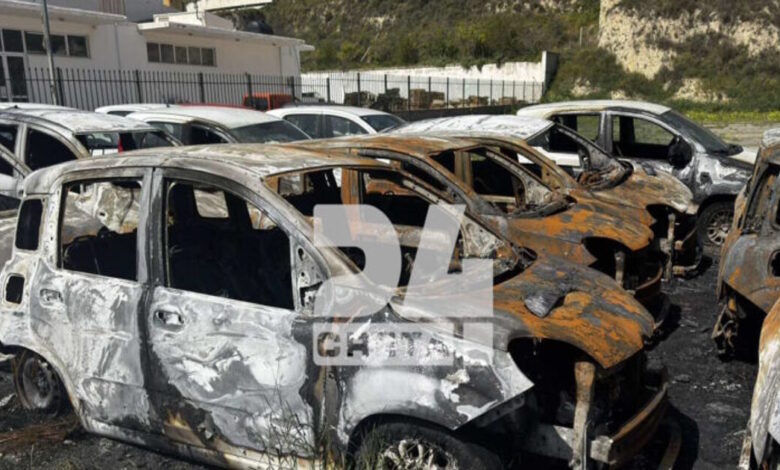 Ηράκλειο:-Εικόνες-καταστροφής-από-την-φωτιά-σε-χώρο-με-ενοικιαζόμενα-αυτοκίνητα-–-Κάηκαν-σχεδόν-τα-μισά