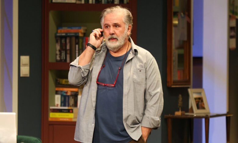 Ιεροκλής-Μιχαηλίδης:-«Όλα-τα-χρόνια,-υπάρχουν-άνθρωποι-που-κάνουν-σάτιρα-και-άνθρωποι-που-νομίζουν-ότι-κάνουν»