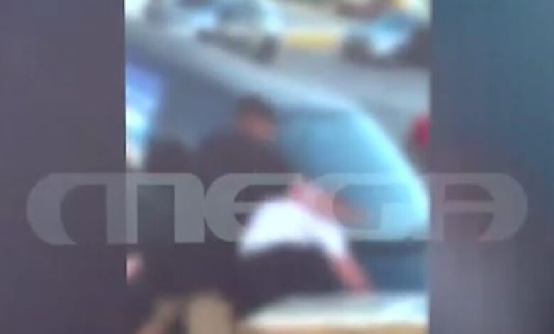 Ανήλικοι-ξυλοκόπησαν-μέχρι-λιποθυμίας-συνομήλικό-τους-σε-νησί-των-Κυκλάδων-–-Βίντεο-ντοκουμέντο-από-την-άγρια-επίθεση