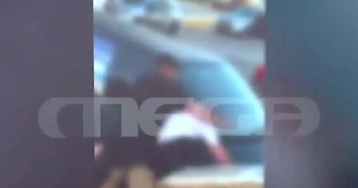 Ανήλικοι-ξυλοκόπησαν-μέχρι-λιποθυμίας-συνομήλικό-τους-σε-νησί-των-Κυκλάδων-–-Βίντεο-ντοκουμέντο-από-την-άγρια-επίθεση