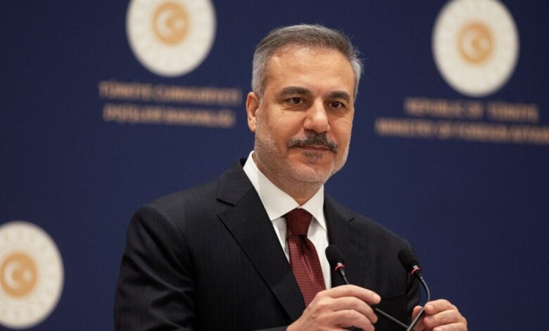 Ο-πραγματικός-λόγος-της-επίθεσης-του-Χακάν-Φιντάν-στην-Ελλάδα-–-Οι-ισορροπίες-και-οι-επιδιώξεις-της-Άγκυρας