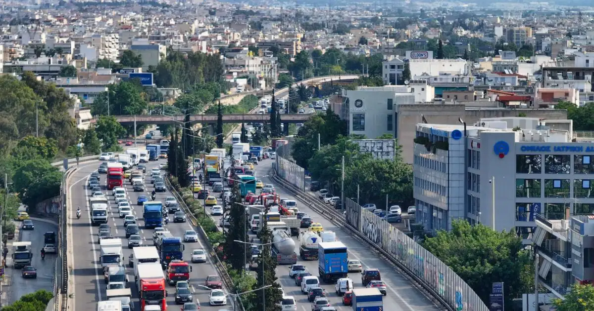 Οι-οδηγοί-στην-Αθήνα-χαλούν-143-ώρες-τον-χρόνο-κολλημένοι-στην-κίνηση