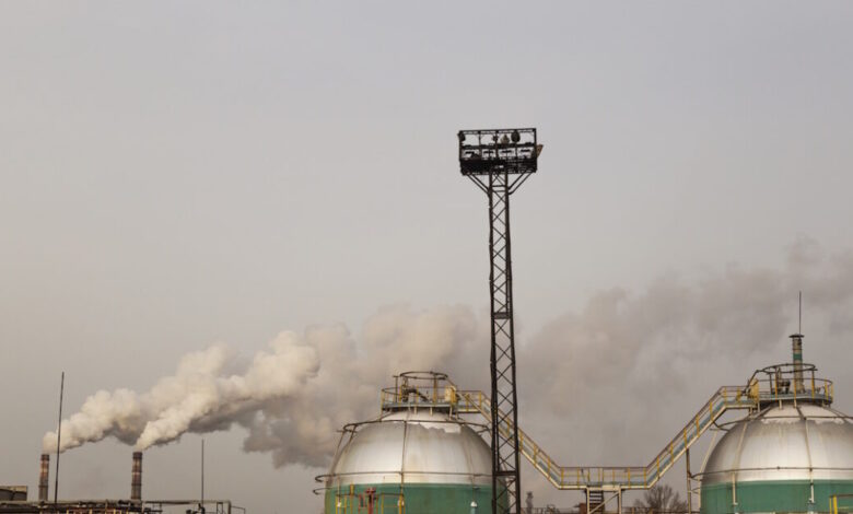 Τα-ανεξάρτητα-διυλιστήρια-της-Κίνας,-οι-«τσαγιέρες»,-αγωνίζονται-να-επιβιώσουν-από-την-επιδεινούμενη-πετρελαϊκή-κρίση