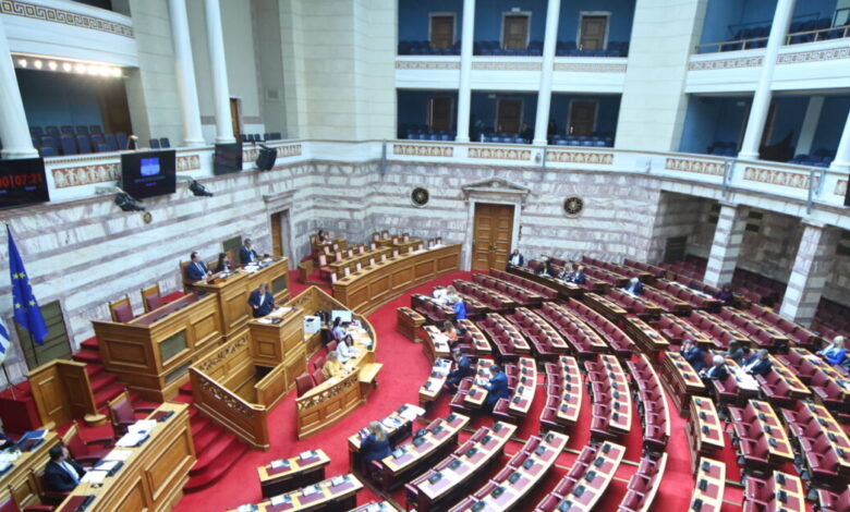 Συνταγματική-αναθεώρηση:-Παρεμβάσεις-για-ελλείμματα,-μονιμότητα-και-Δικαιοσύνη-προαναγγέλλει-ο-Κωστής-Χατζηδάκης