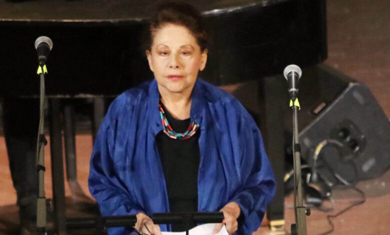 Η-Ελένη-Ανουσάκη-για-την-υγεία-της:-«Έχει-δημιουργηθεί-καρδιακή-ανεπάρκεια,-κάθισα-7-μέρες-στο-νοσοκομείο»