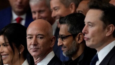 Ο-Τζεφ-Μπέζος-αγοράζει-την-globalstar-και-κοντράρει-το-starlink-του-Έλον-Μασκ