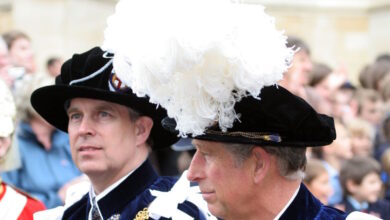 Ο-βασιλιάς-Κάρολος-μπορεί-να-«μην-ξαναμιλήσει-ποτέ»-στον-αδελφό-του,-πρώην-πρίγκιπα-Άντριου