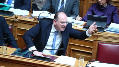 ΠΑΣΟΚ-κατά-Λαζαρίδη:-«Προσωπικό-ρουσφέτι-του-Μητσοτάκη,-σε-άλλη-χώρα-θα-είχε-αποπεμφθεί»