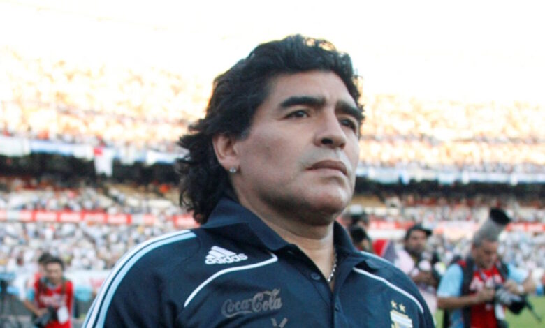 Μαραντόνα:-Δριμύ-κατηγορώ-του-εισαγγελέα-στους-γιατρούς-στη-νέα-δίκη-για-τον-θάνατο-του-αξέχαστου-Ντιέγκο