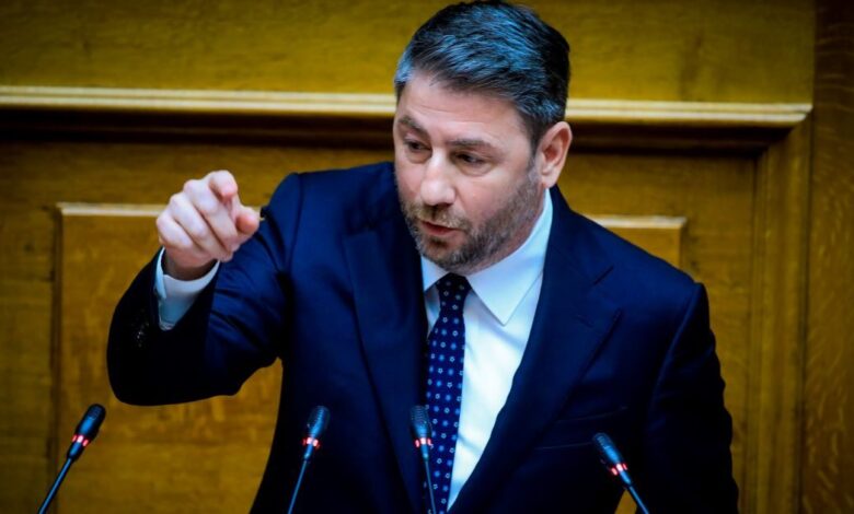 ΠΑΣΟΚ:-Πρόσω-ολοταχώς-για-το-μπρα-ντε-φερ-στη-Βουλή-την-Πέμπτη-για-το-Κράτος-Δικαίου