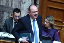 ΠΑΣΟΚ-προς-κυβέρνηση-για-τον-Μακάριο-Λαζαρίδη:-Να-απαντήσετε-για-τη-2η-πρόσληψή-του-το-2013