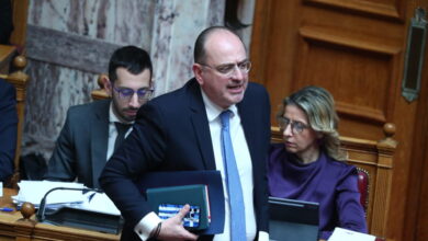 ΠΑΣΟΚ-προς-κυβέρνηση-για-τον-Μακάριο-Λαζαρίδη:-Να-απαντήσετε-για-τη-2η-πρόσληψή-του-το-2013