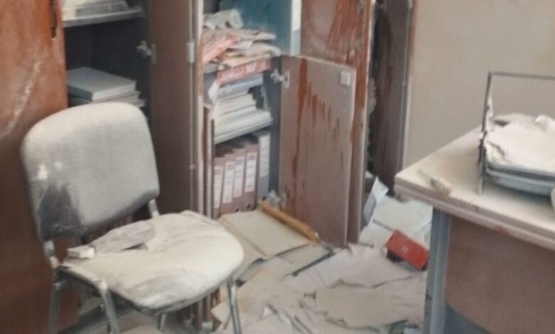 Βανδαλισμοί-στο-5ο-Γυμνάσιο-–-Λύκειο-Γλυφάδας:-Έσπασαν-πόρτες,-διέλυσαν-γραφεία-και-έκλεψαν-8.000-ευρώ-–-Αγωγές-και-μηνύσεις-προαναγγέλλει-ο-δήμος