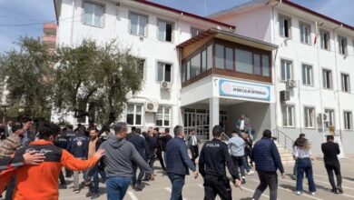 Τουρκία:-Βίντεο-ντοκουμέντο-από-τον-ένοπλο-15χρονο-να-πυροβολεί-μέσα-στο-σχολείο-–-Στους-9-οι-νεκροί-από-το-μακελειό