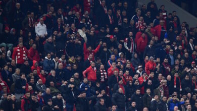 Οπαδοί-του-Ολυμπιακού-στην-προπόνηση,-ενόψει-Παναθηναϊκού:-«Να-ματώσετε-τη-φανέλα»