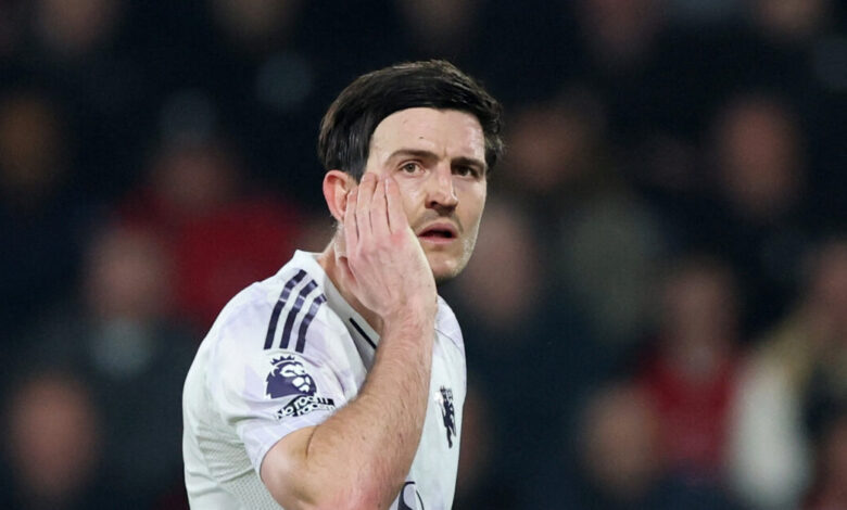 Ο-Χάρι-Μαγκουάιρ-της-Μάντσεστερ-Γιουνάιτεντ-τιμωρήθηκε-με-μια-αγωνιστική-για-εξύβριση-κατά-του-τέταρτου-διαιτητή