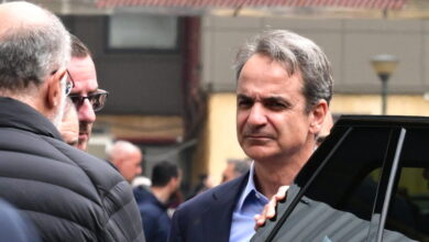 Ο-Κυριάκος-Μητσοτάκης-ξανά-στον-Ευαγγελισμό-όπου-νοσηλεύεται-με-ανεύρυσμα-ο-Γιώργος-Μυλωνάκης