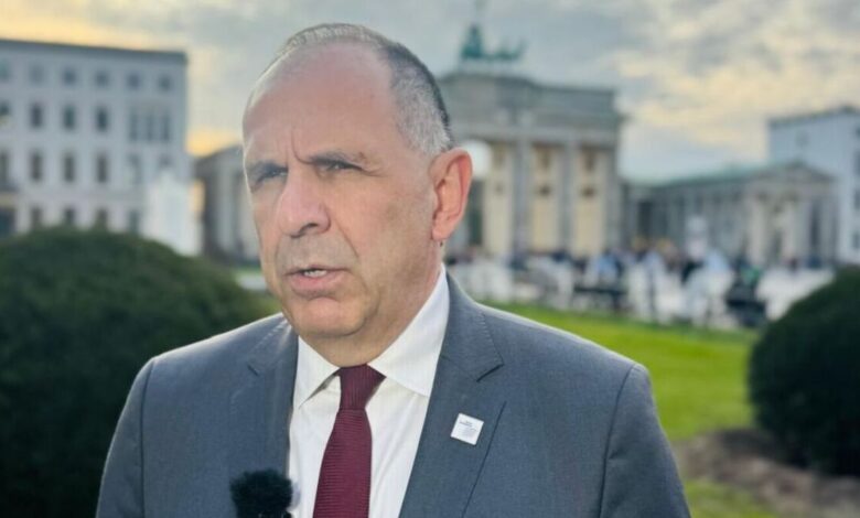 Ένα-εκατ.-ευρώ-για-το-Σουδάν-υποσχέθηκε-ο-Γεραπετρίτης-στη-σύνοδο-του-Βερολίνου