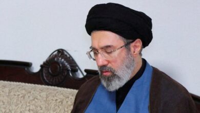 Μοτζταμπά-Χαμενεΐ:-Το-Ιράν-θα-βυθίσει-πολεμικά-πλοία-των-ΗΠΑ-στα-Στενά-του-Ορμούζ-απειλεί-σύμβουλός-του