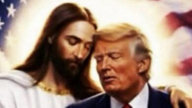 Ντόναλντ-Τραμπ:-Νέα-εικόνα-μέσω-ΑΙ-που-είναι-αγκαλιά-με-τον-Ιησού-Χριστό-–-«Μπορεί-να-μην-αρέσει-στους-τρελούς-της-Ριζοσπαστικής-Αριστεράς»