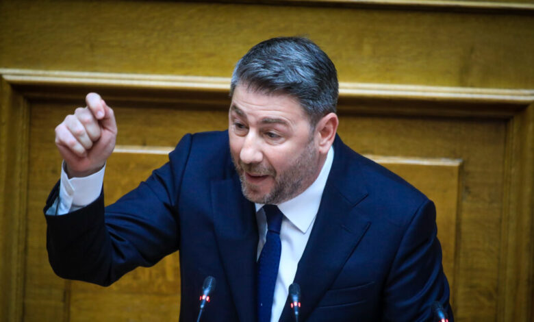 Βολές-Ανδρουλάκη-προς-Μητσοτάκη-για-κράτος-δικαίου,-ΟΠΕΚΕΠΕ-και-υποκλοπές:-«Η-αντίστροφη-μέτρηση-έχει-ξεκινήσει,-μονόδρομος-να-παραιτηθείτε»