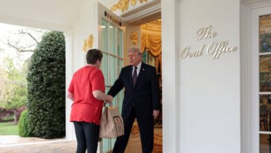 Τραμπ-για-το-viral-ντελίβερι-στον-Λευκό-Οίκο:-«Λίγο-κιτς,-αλλά-έτσι-κερδίζεις-εκλογές»