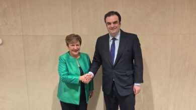 Πιερρακάκης-στο-ΔΝΤ:-Η-θετική-πορεία-της-ελληνικής-οικονομίας-στο-τραπέζι-της-συνάντησης-με-την-Κρισταλίνα-Γκεοργκίεβα