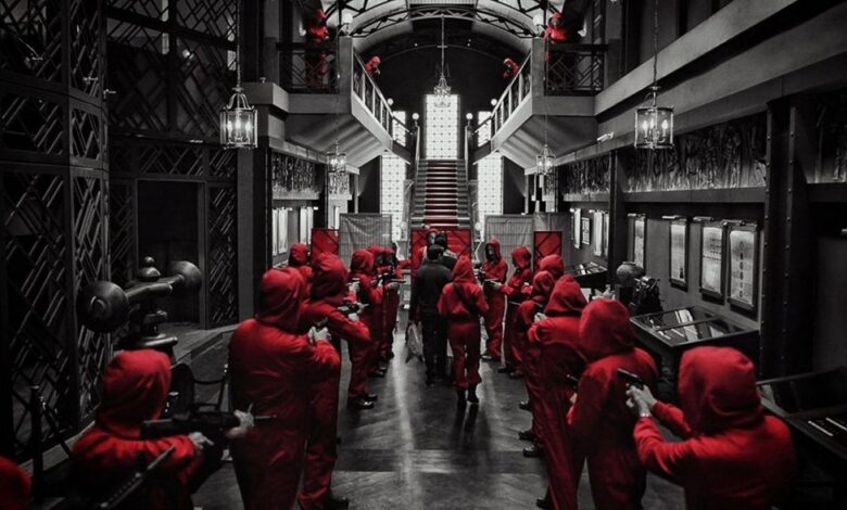 Ληστεία-αλά-«casa-de-papel»-σε-τράπεζα-της-Νάπολης