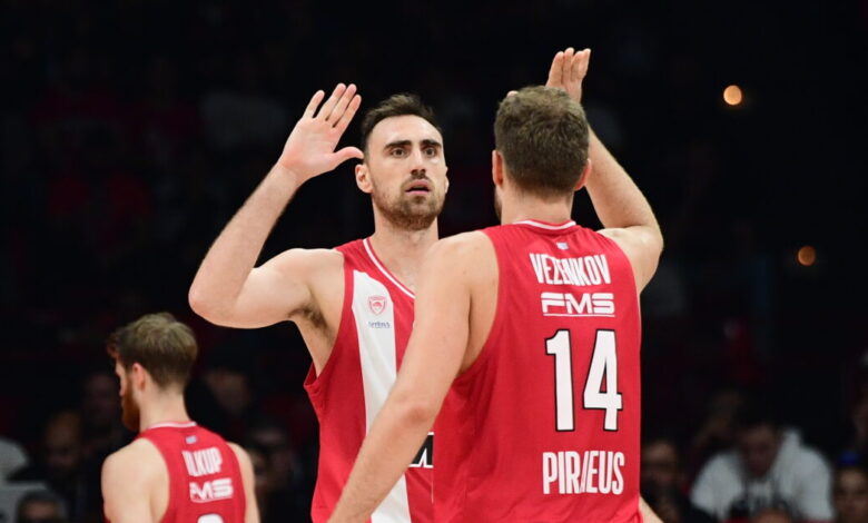 Ο-Ολυμπιακός-«σάρωσε»-στην-κανονική-περίοδο-της-euroleague:-Πρώτος-σκόρερ-ο-Βεζένκοφ,-κορυφαίος-ριμπάουντερ-ο-Μιλουτίνοφ