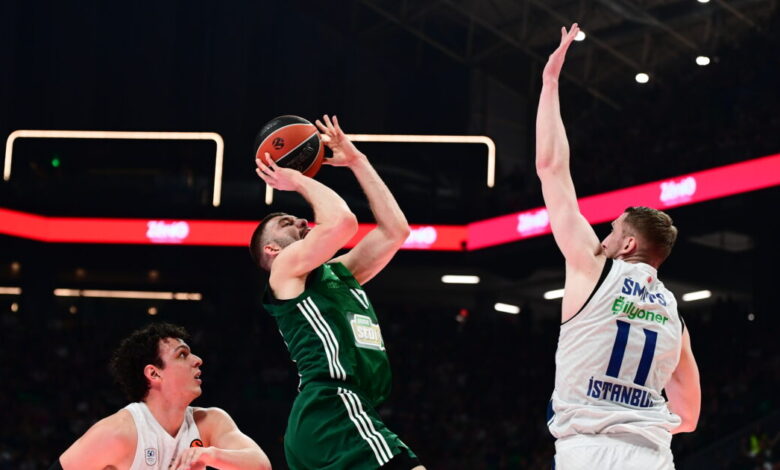 Ο-Νίκος-Ρογκαβόπουλος-έκανε-ρεκόρ-καριέρας-στη-euroleague