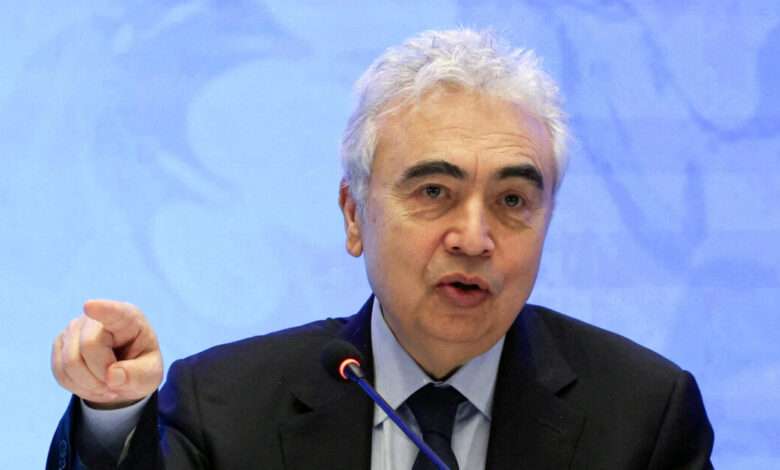 ΙΕΑ:-Δυο-χρόνια-προθεσμία-για-επιστροφή-στην-κανονικότητα-και-προειδοποίηση-για-νέο-κύμα-ανατιμήσεων