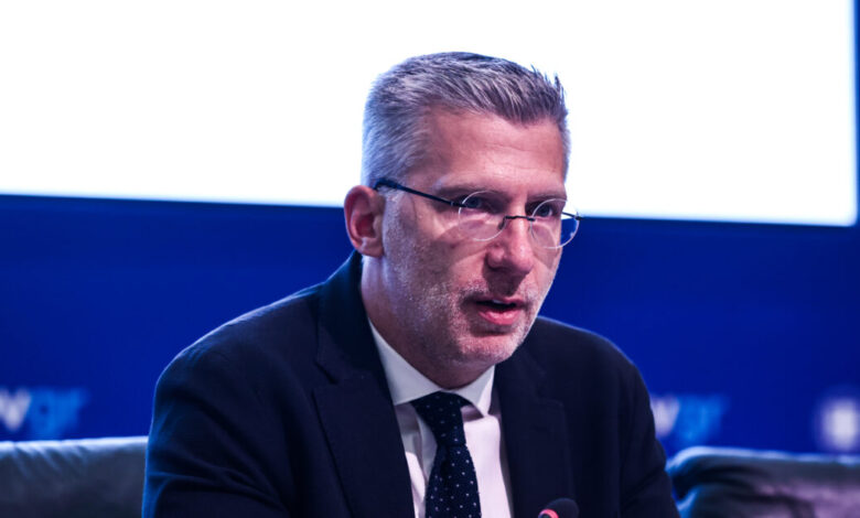 Σκέρτσος-για-Μυλωνάκη:-Ο-αγώνας-του-μας-αφορά-όλους,-η-πολιτική-δεν-μπορεί-να-υπηρετεί-την-απανθρωπιά