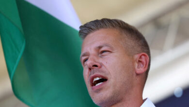 Μαγιάρ:-«Ας-σταματήσουμε-τη-μαζική-καταστροφή-εγγράφων-που-αποδεικνύουν-την-ευθύνη-της-κυβέρνησης-Όρμπαν»