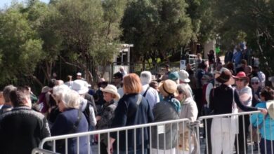 Διεθνής-Ημέρα-Μνημείων:-«Πλημμύρισαν»-οι-αρχαιολογικοί-χώροι-και-τα-μουσεία-λόγω-ελεύθερης-εισόδου