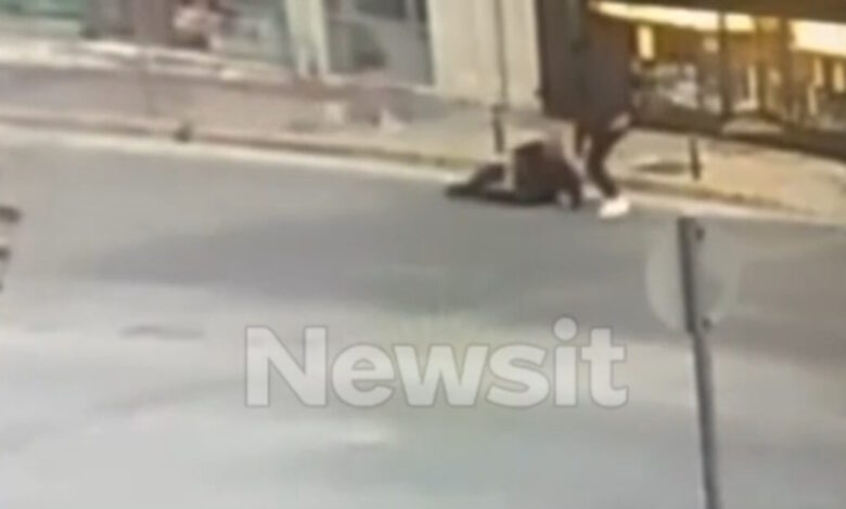 Παλλήνη:-Βίντεο-ντοκουμέντο-με-τον-άγριο-ξυλοδαρμό-κοσμηματοπώλη-για-διαφορά-τριών-ευρώ