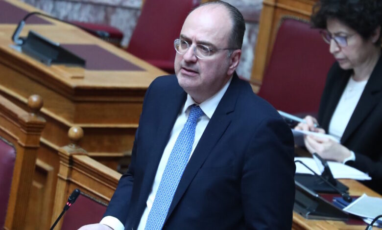 Παραιτήθηκε-ο-Μακάριος-Λαζαρίδης-από-υφυπουργός-Αγροτικής-Ανάπτυξης:-«Δε-θα-αφήσω-κανέναν-να-αμαυρώσει-την-πορεία-μου»