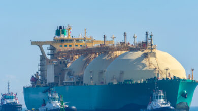 Δεξαμενόπλοια-lng-εγκλωβισμένα-στα-Στενά-του-Ορμούζ,-έκαναν-αναστροφή-μετά-το-νέο-κλείσιμο