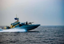 Πόλεμος-στο-Ιράν:-«Πλήρως-κλειστό»-το-Ορμούζ-μέχρι-να-άρουν-οι-ΗΠΑ-τον-αποκλεισμό-των-ιρανικών-λιμένων-[live]