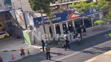 Λιοσίων:-Τρία-βίντεο-από-την-παράσυρση-και-εγκατάλειψη-της-16χρονης-–-«Της-αφαίρεσαν-τον-σπλήνα,-έχει-κάταγμα-στον-εγκέφαλο»-αποκάλυψε-ο-πατέρας-της